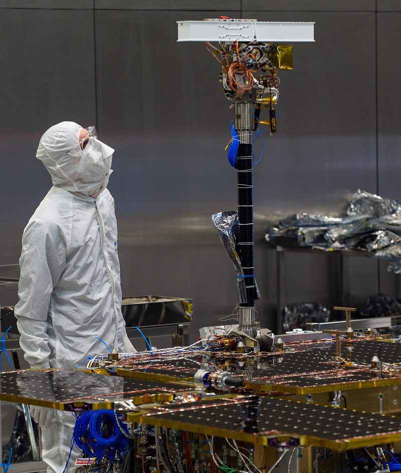 Airbus Rover Airbus built ExoMars rover gets its eyes